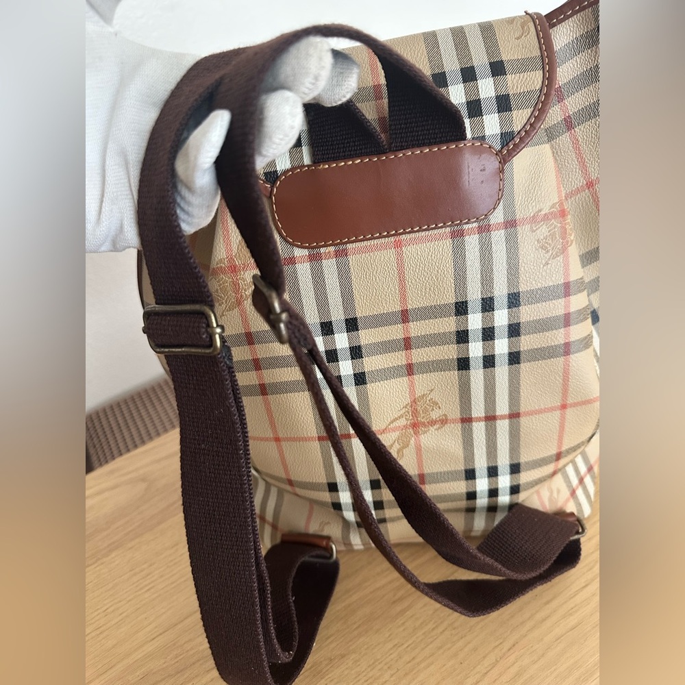 Burberrys Vintage Backpack With COA - Picture 9 of 17